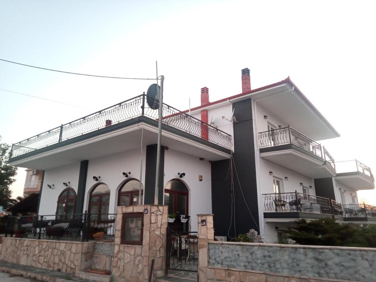 Villa Camellia فراسنا المظهر الخارجي الصورة