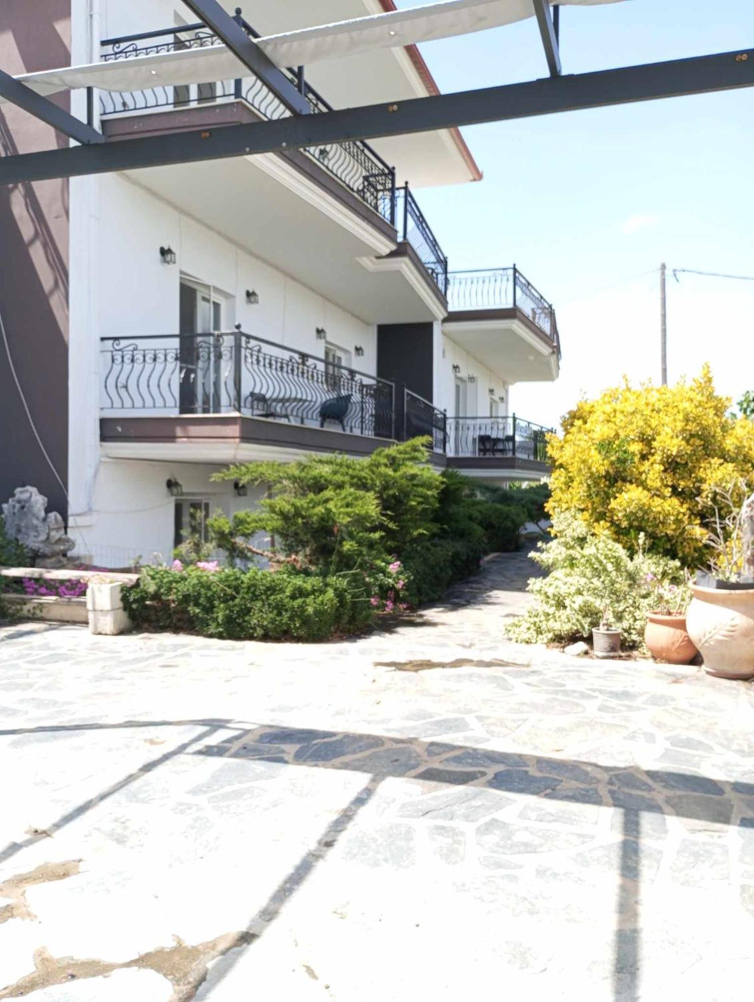 Villa Camellia فراسنا المظهر الخارجي الصورة